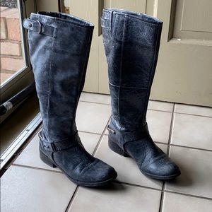 Steve by Steve Madden grey leather boots size 6
